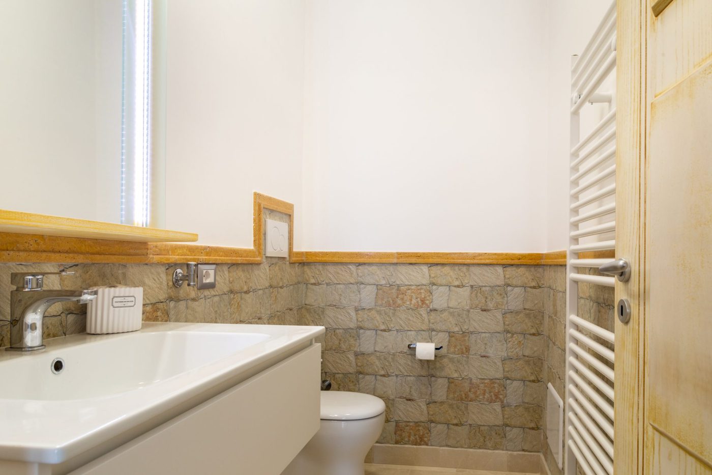 Villa in pietra, con Piscina vista mare_cod 108_16