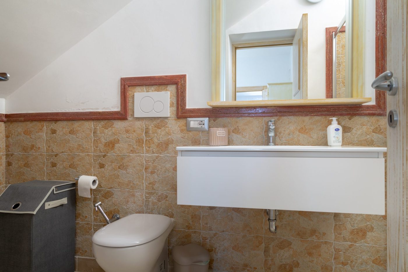 Villa in pietra, con Piscina vista mare_cod 108_34