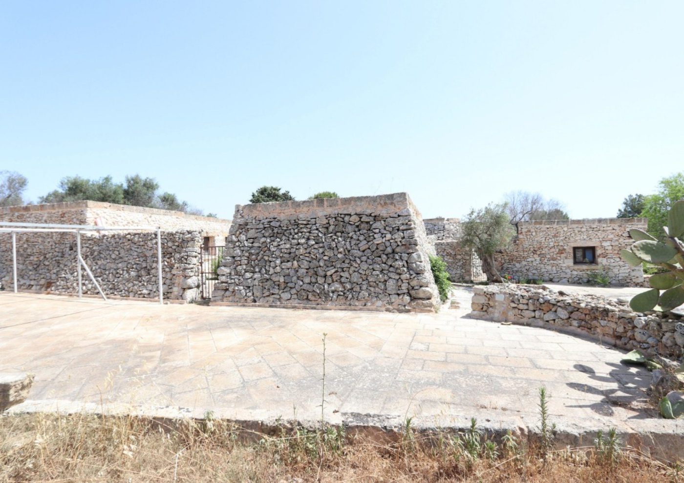 borgo_antico_in_pietra_ristrutturato_a_patu_12