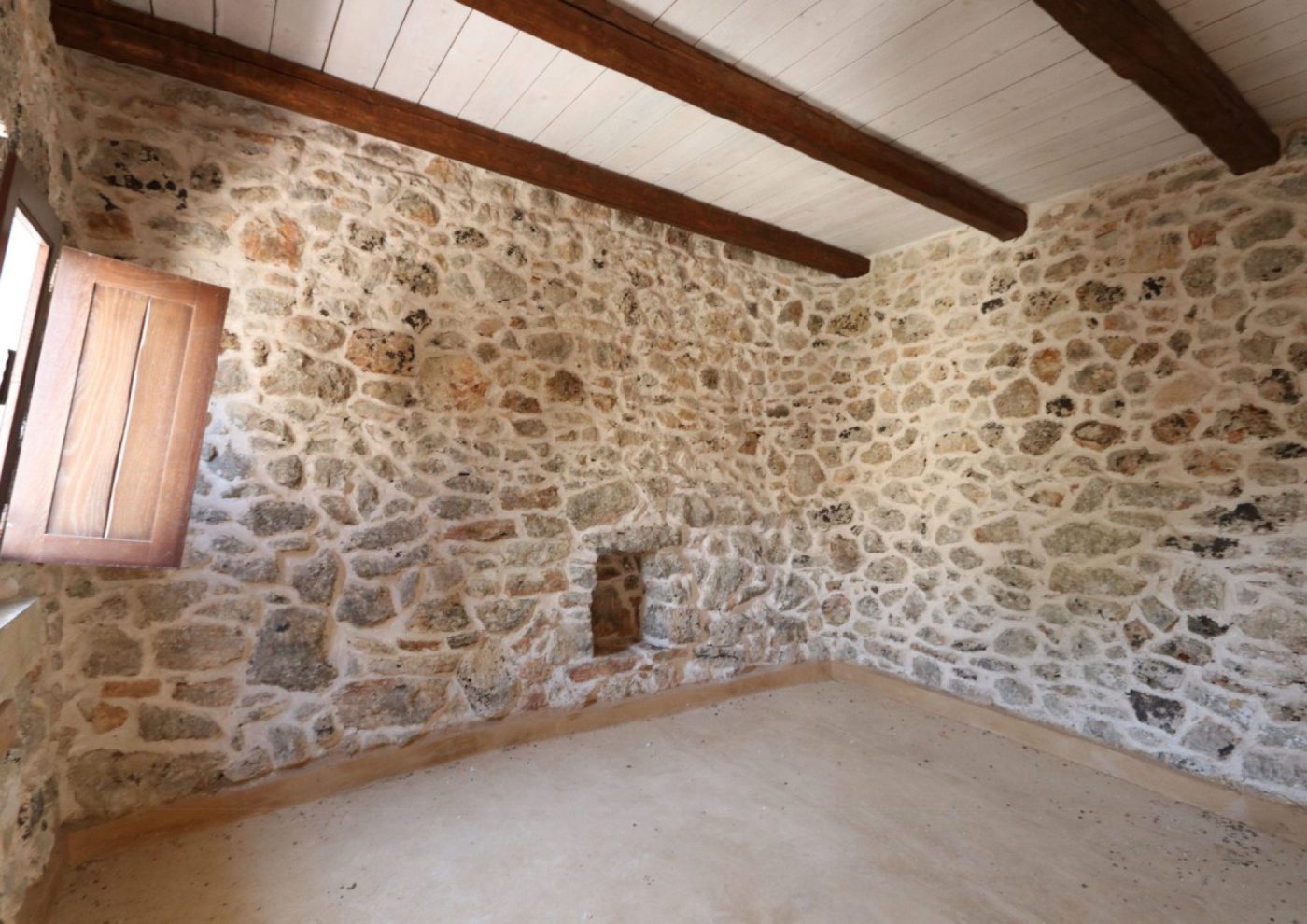 borgo_antico_in_pietra_ristrutturato_a_patu_20