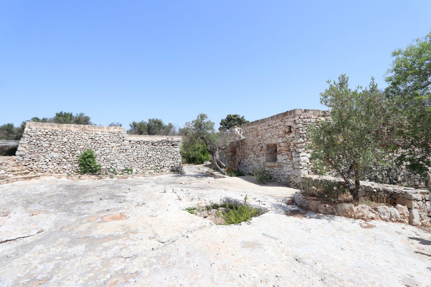 borgo_antico_in_pietra_ristrutturato_a_patu_3