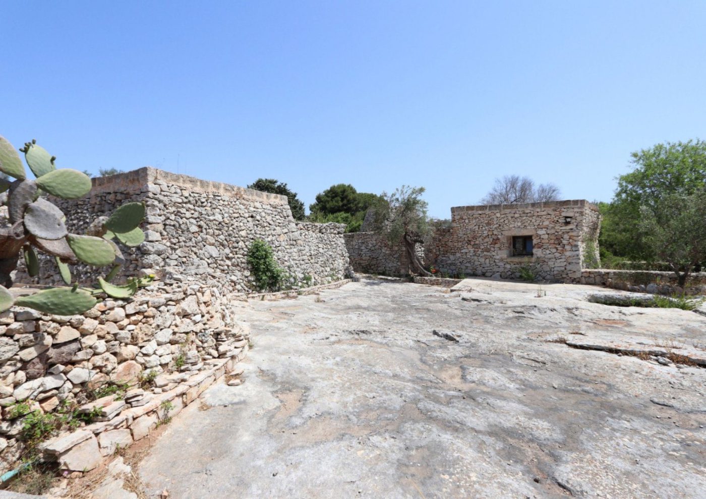 borgo_antico_in_pietra_ristrutturato_a_patu_7