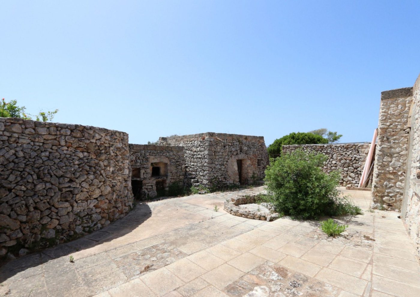 borgo_antico_in_pietra_ristrutturato_a_patu_9