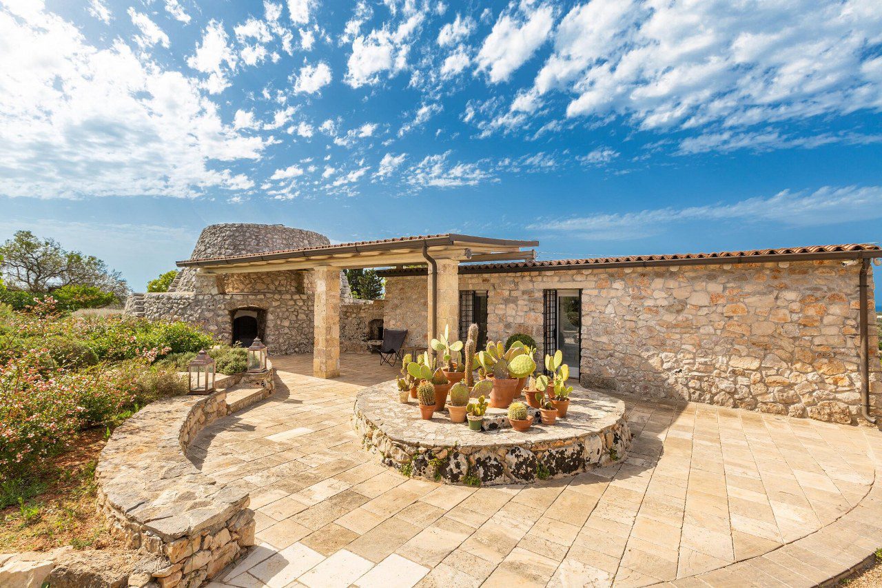 lussuosa_villa_vista_mare_con_Dependance_ d_amico_immobiliare_(48)