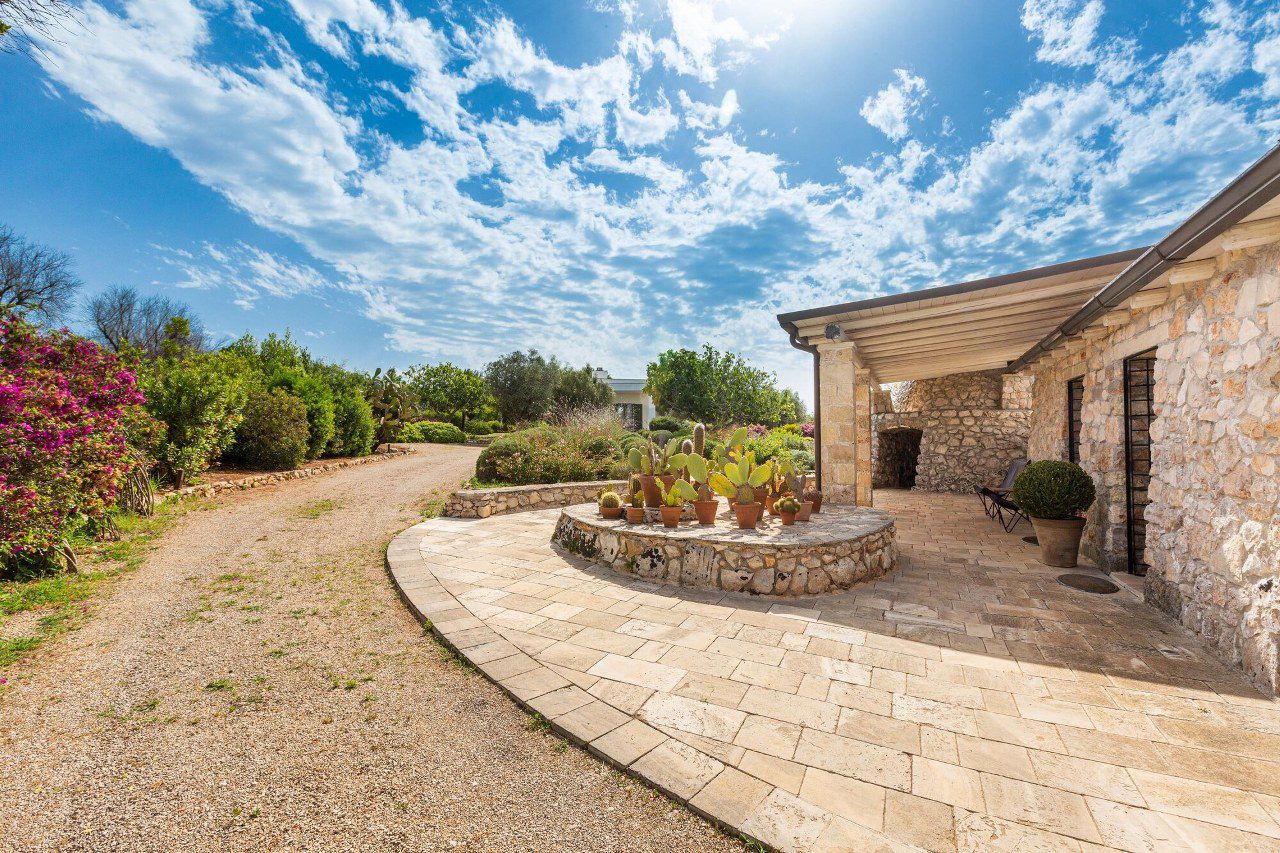 lussuosa_villa_vista_mare_con_Dependance_ d_amico_immobiliare_(6)