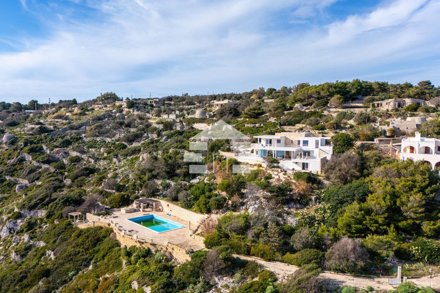 Villa di lusso_SMLeuca_D’Amico Immobiliare (40) Villa di lusso con piscina mozzafiato sul mare di Santa Maria di Leuca