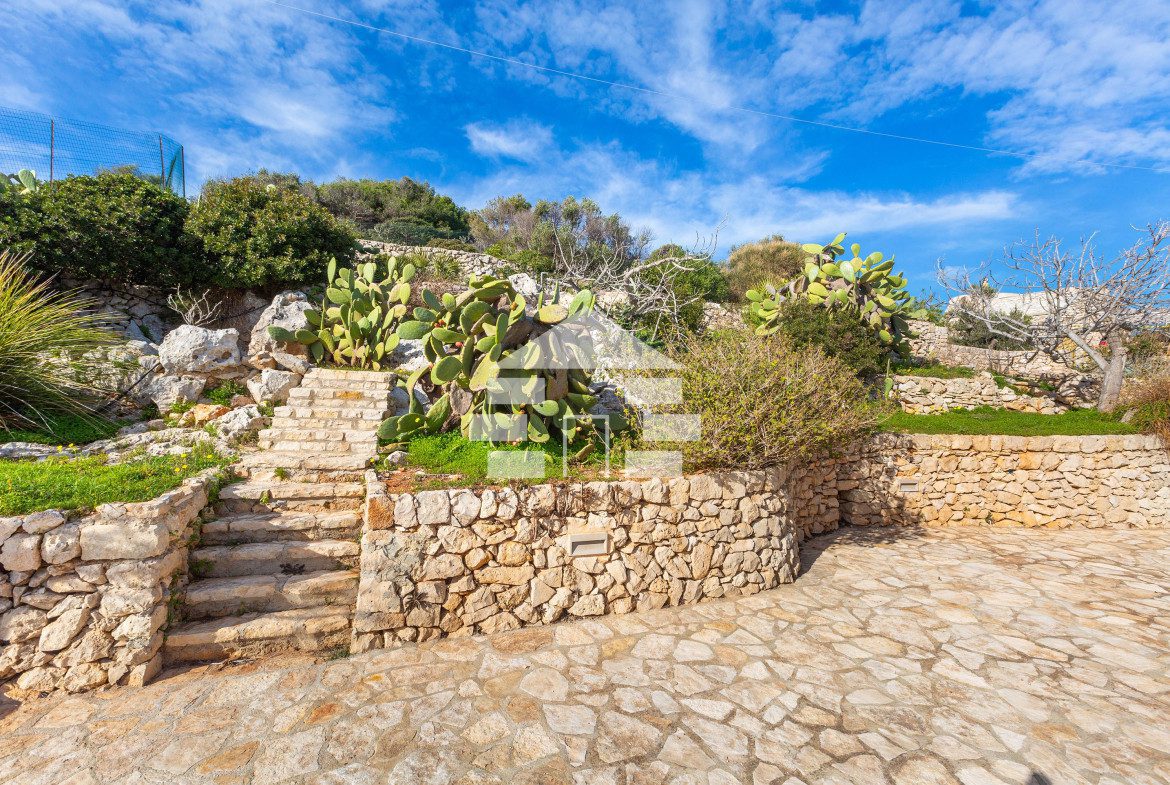Villa di lusso con piscina mozzafiato sul mare di Santa Maria di Leuca